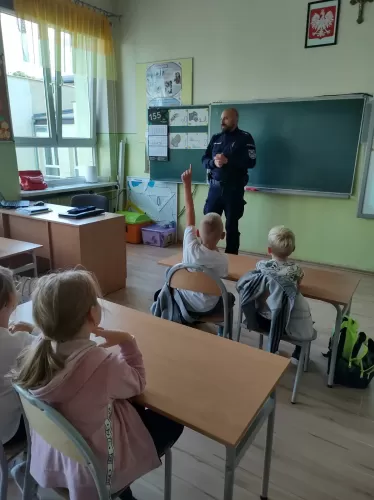 Policjanci z wizytą u pierwszaków - 22.09.2022